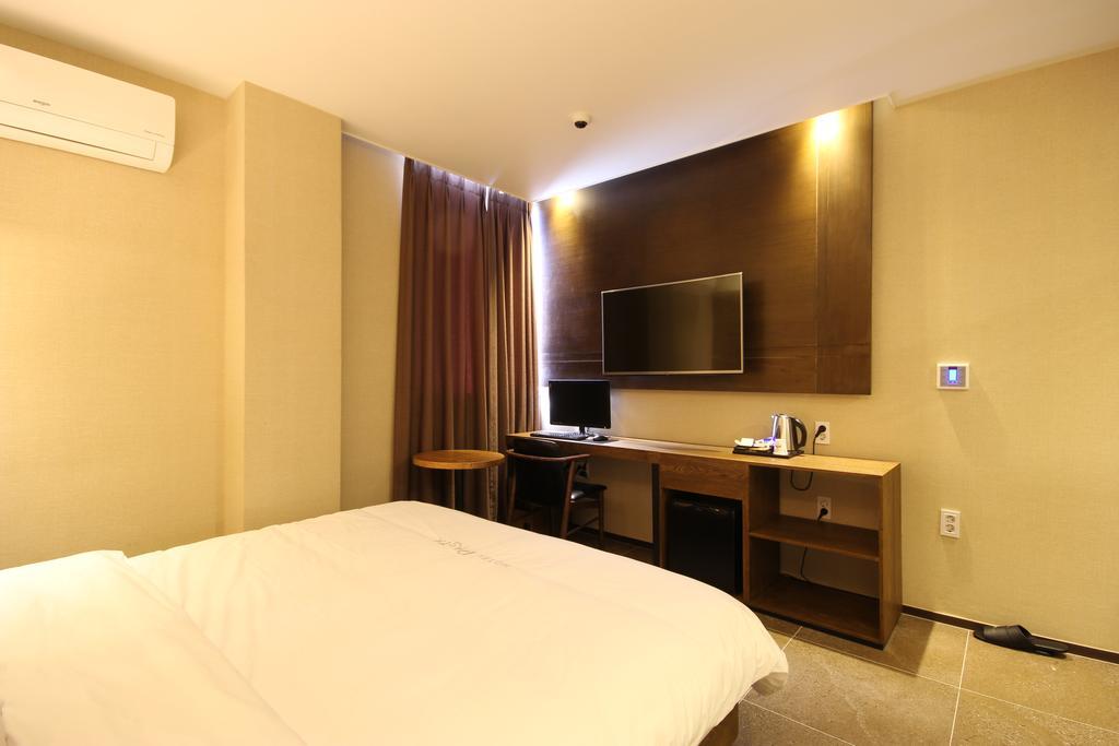 Hotel 38.5 Jinhae Changwon Zewnętrze zdjęcie
