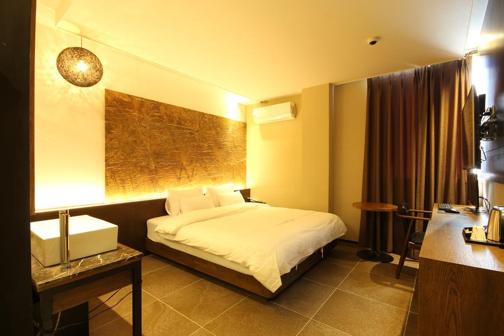 Hotel 38.5 Jinhae Changwon Zewnętrze zdjęcie